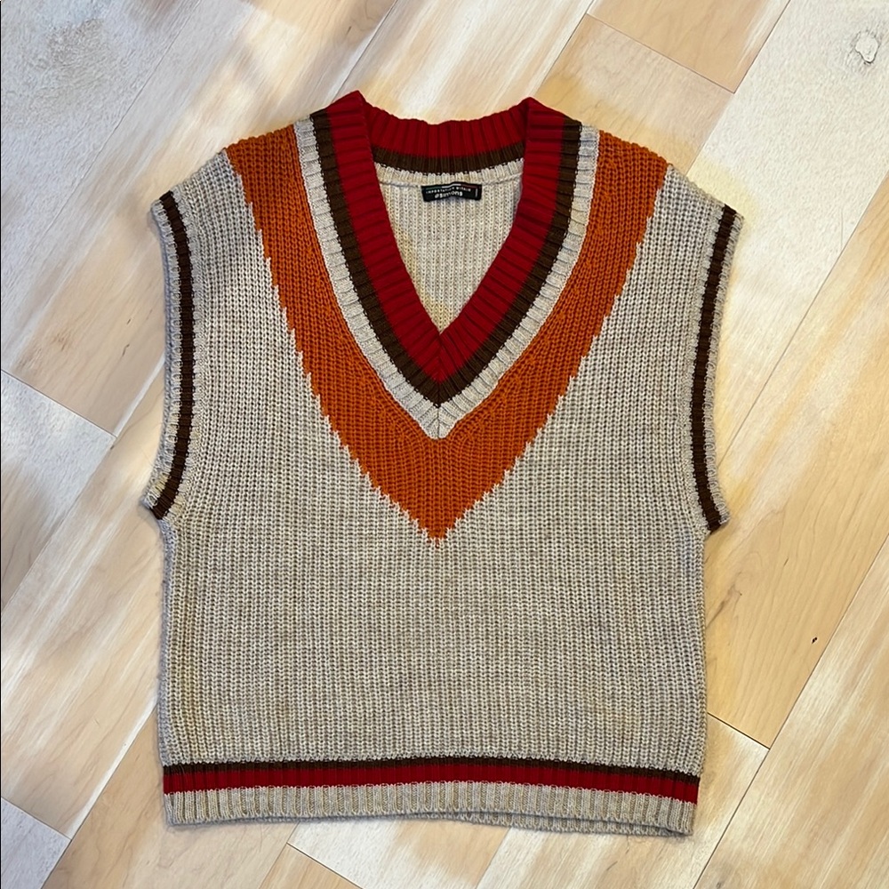 Simons V-Neck Sweater Vest in Cream, Orange, and Red